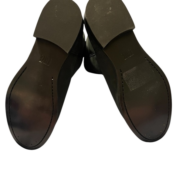 Frye women’s Anna short black boot - Picture 5 of 5